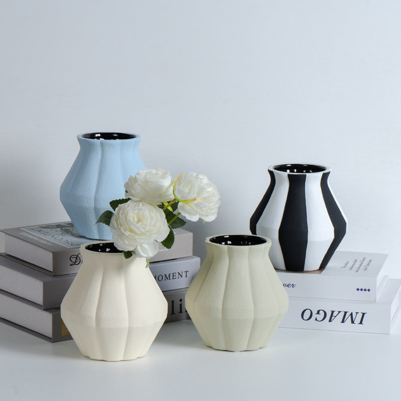 Petal-Inspired Creative Ceramic Vase - OSC