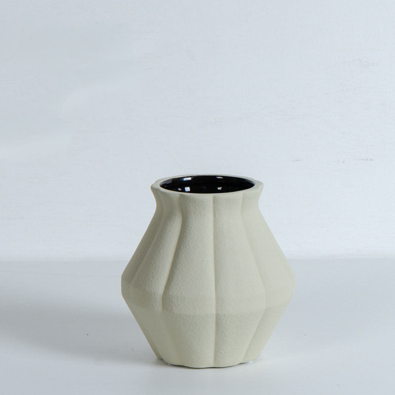 Petal-Inspired Creative Ceramic Vase - OSC